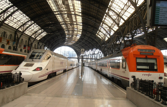 Flughafentransfer Barcelona: So geht's günstig vom Flughafen ins Zentrum