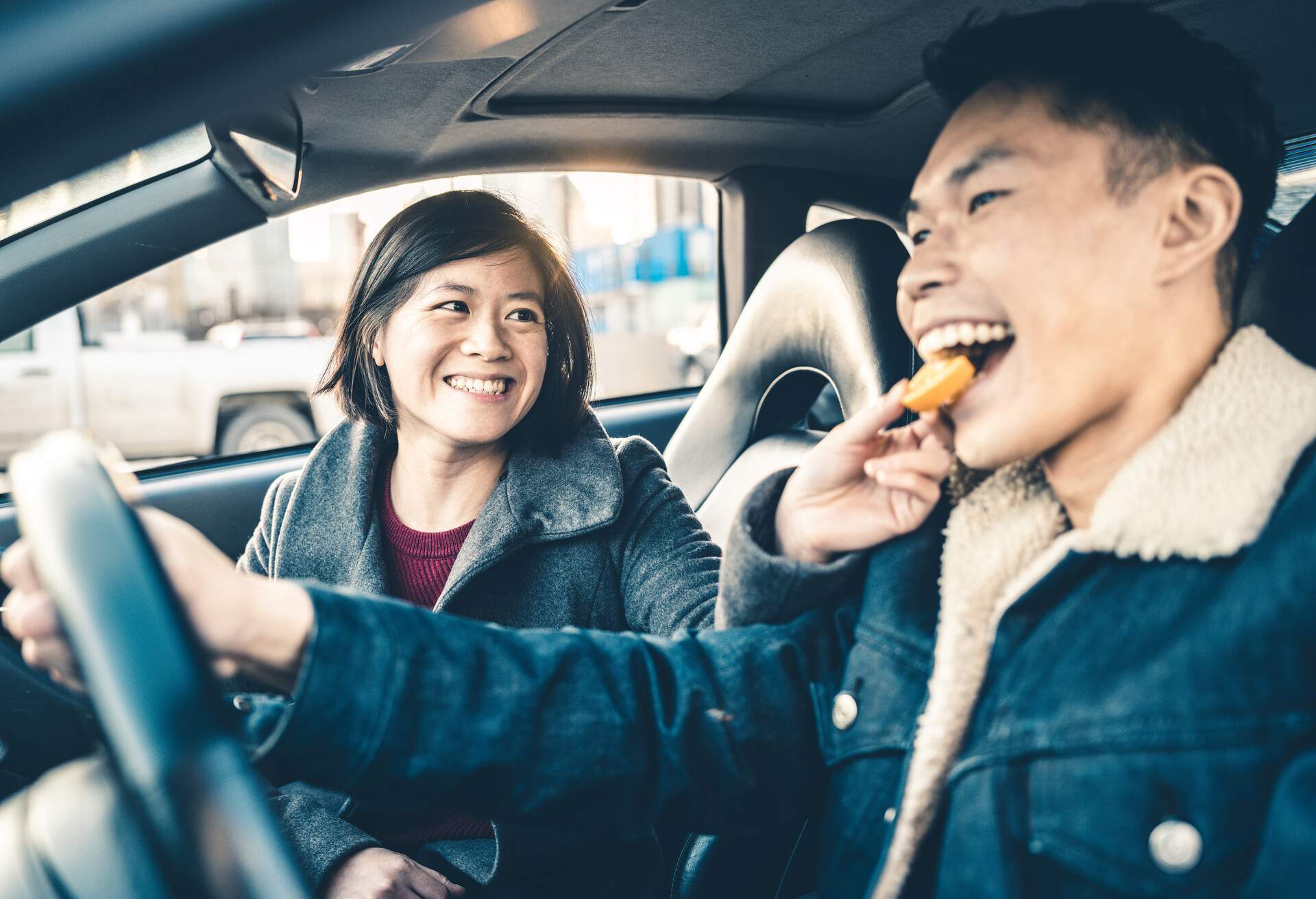 theme_car_roadtrip_people_friends_couple_food_gettyimages-1196246651_universal_within-usage-period_83130