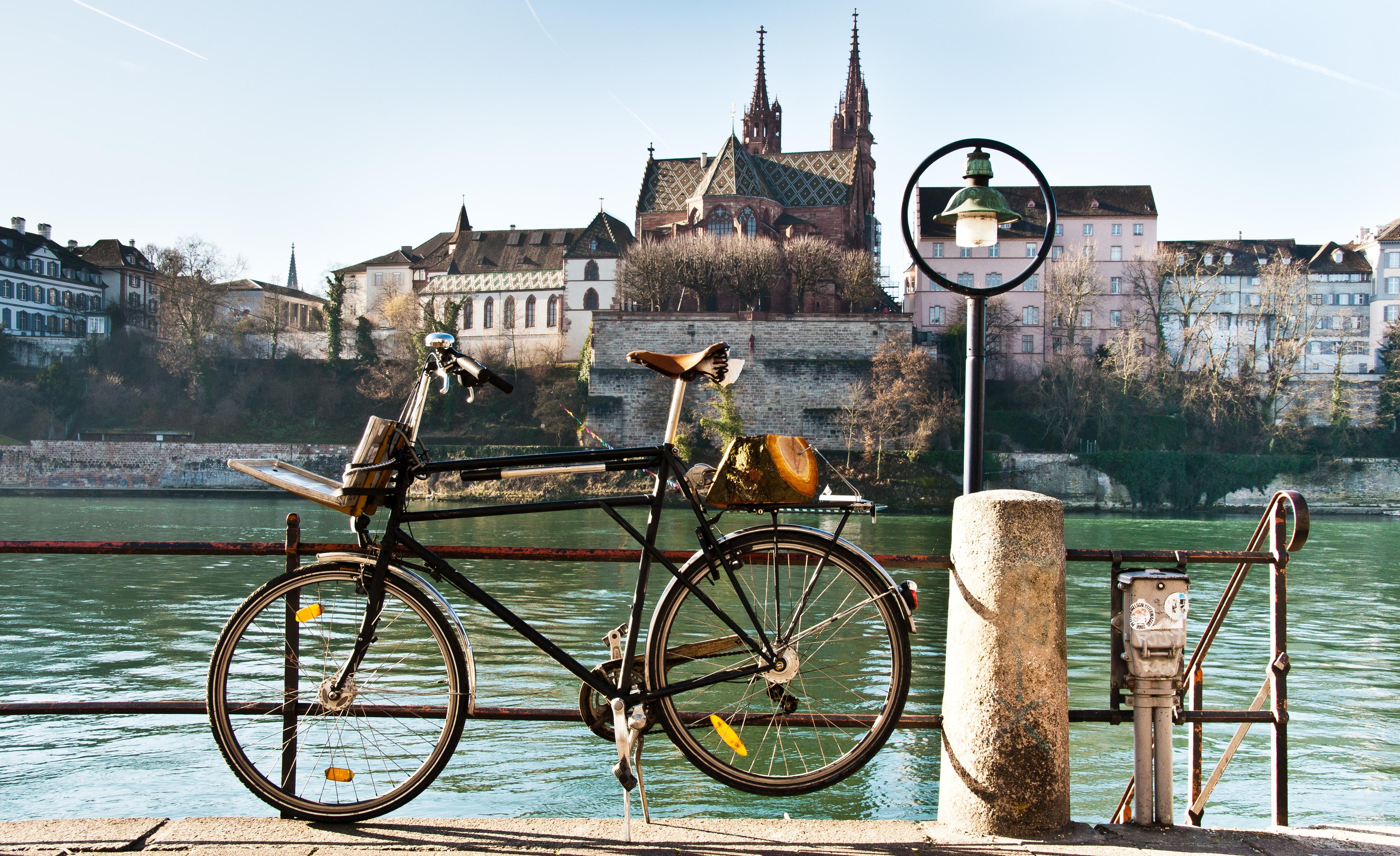 Billige Flüge von Linz (LNZ) nach Basel EuroAirport (BSL) ab Fahrrad in 79219 Staufen im Breisgau für € 300,00 zum