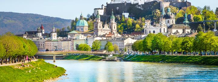 Billige Fluge Von Istanbul Ist Nach Salzburg Szg Ab 180