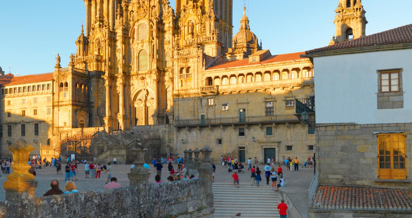 Billige Flüge von Wien (VIE) nach Santiago de Compostela (SCQ) ab € 75 Billige Flüge von Wien (VIE) nach Santiago de Compostela (SCQ) ab € 75