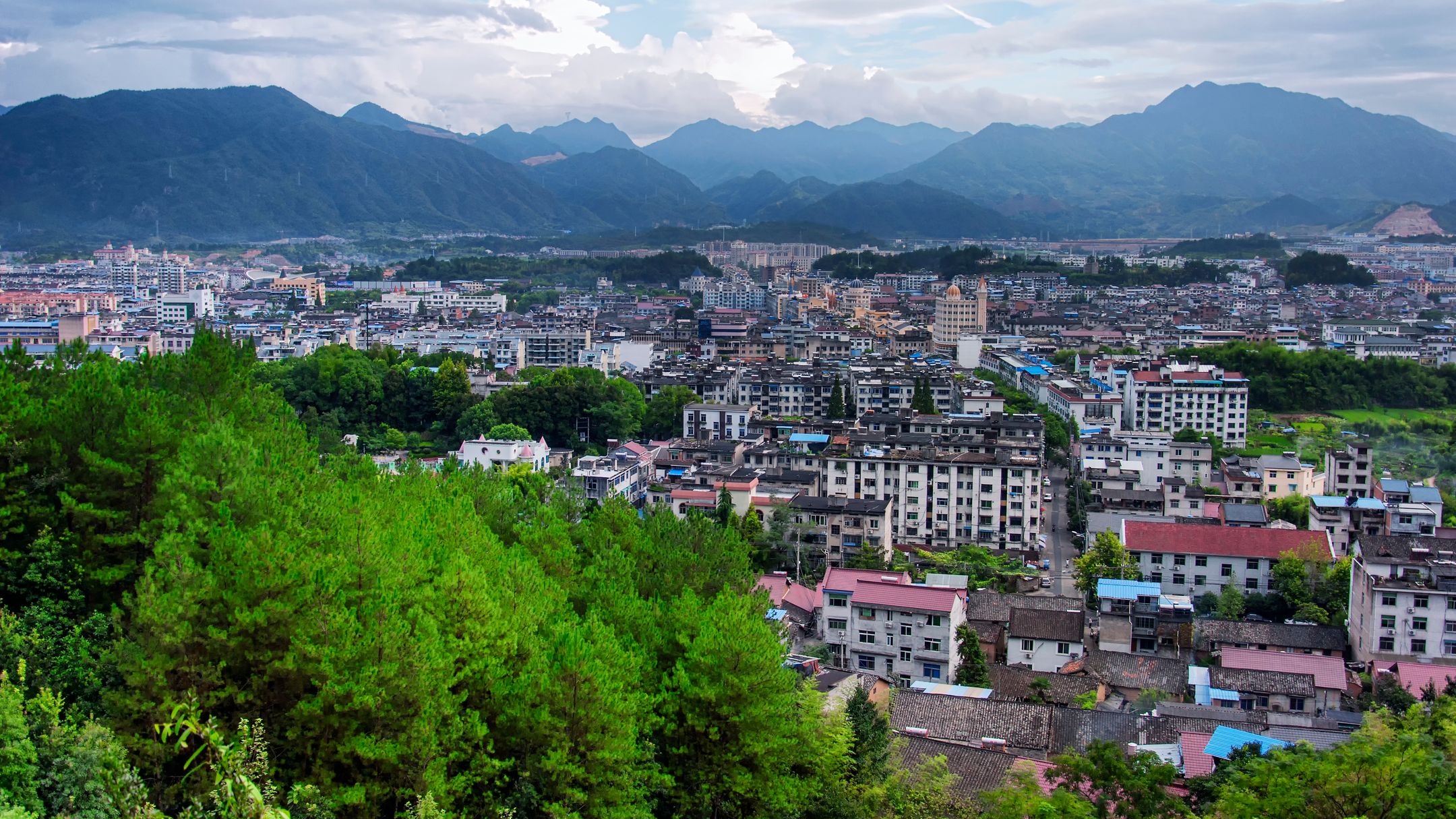 Günstige Hotels in Lishui ab € 12 checkfelix