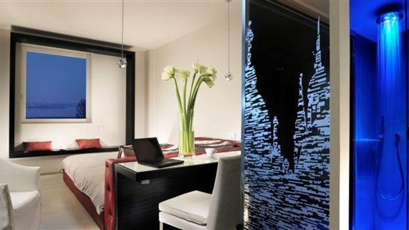 Antony Hotel