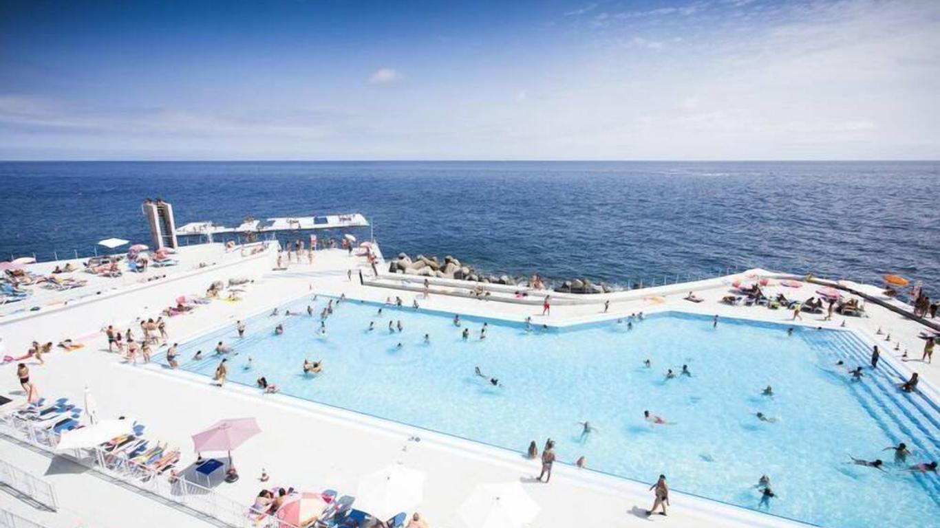 Terrace Mar