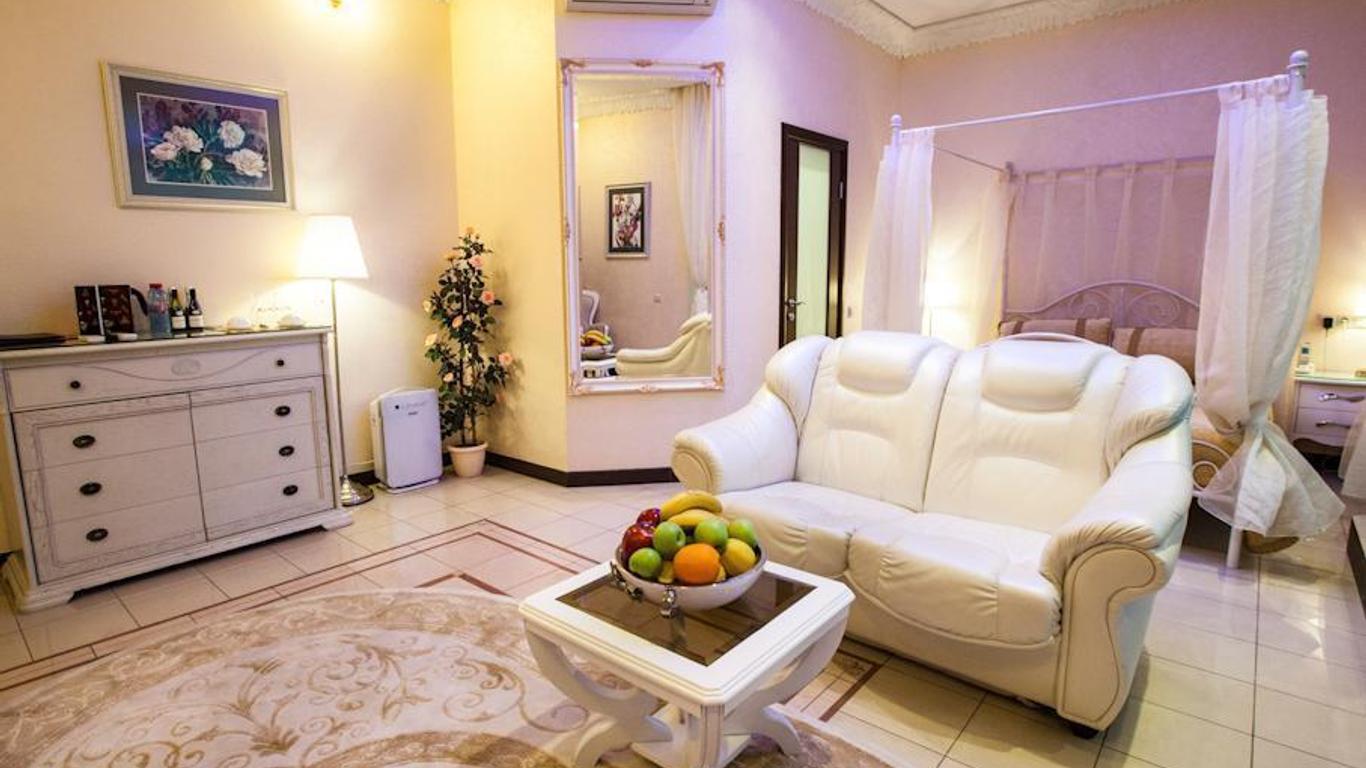 Triumph Palace Boutique Hotel