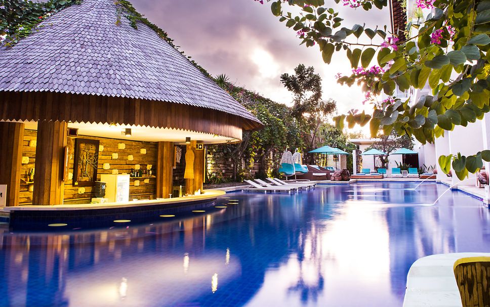 Pool Foto