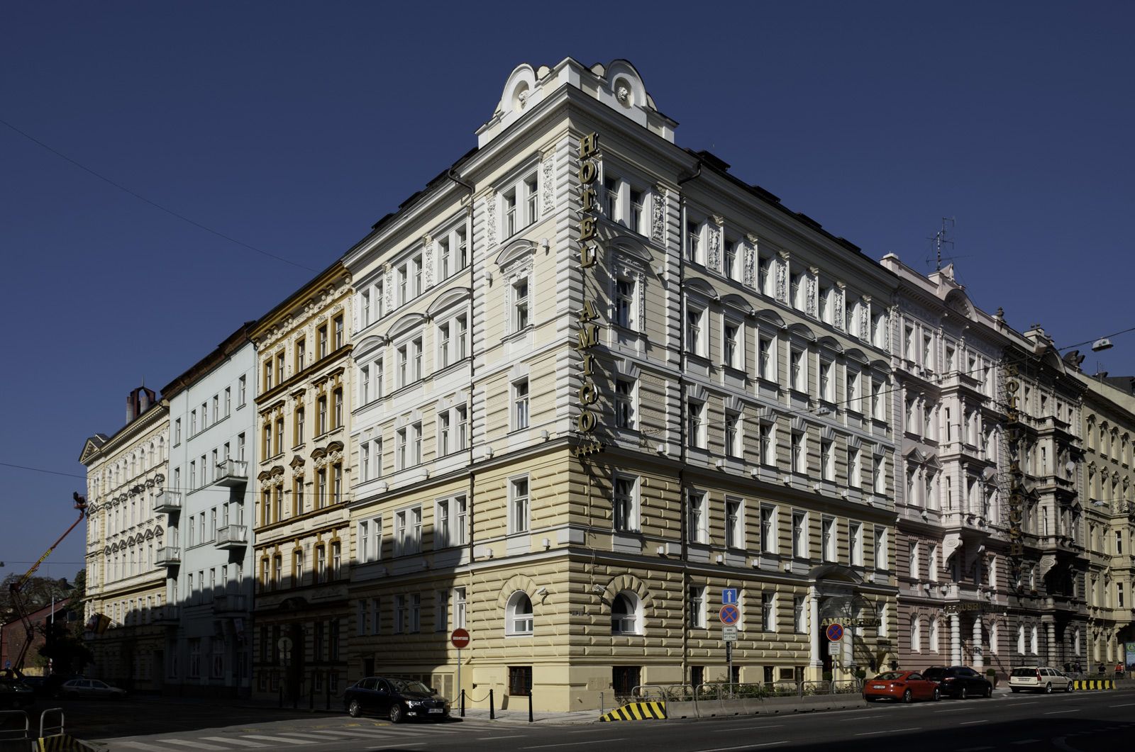 Gebäude