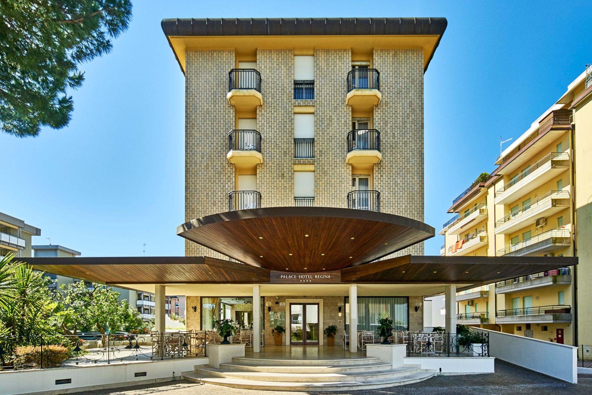 Gebäude